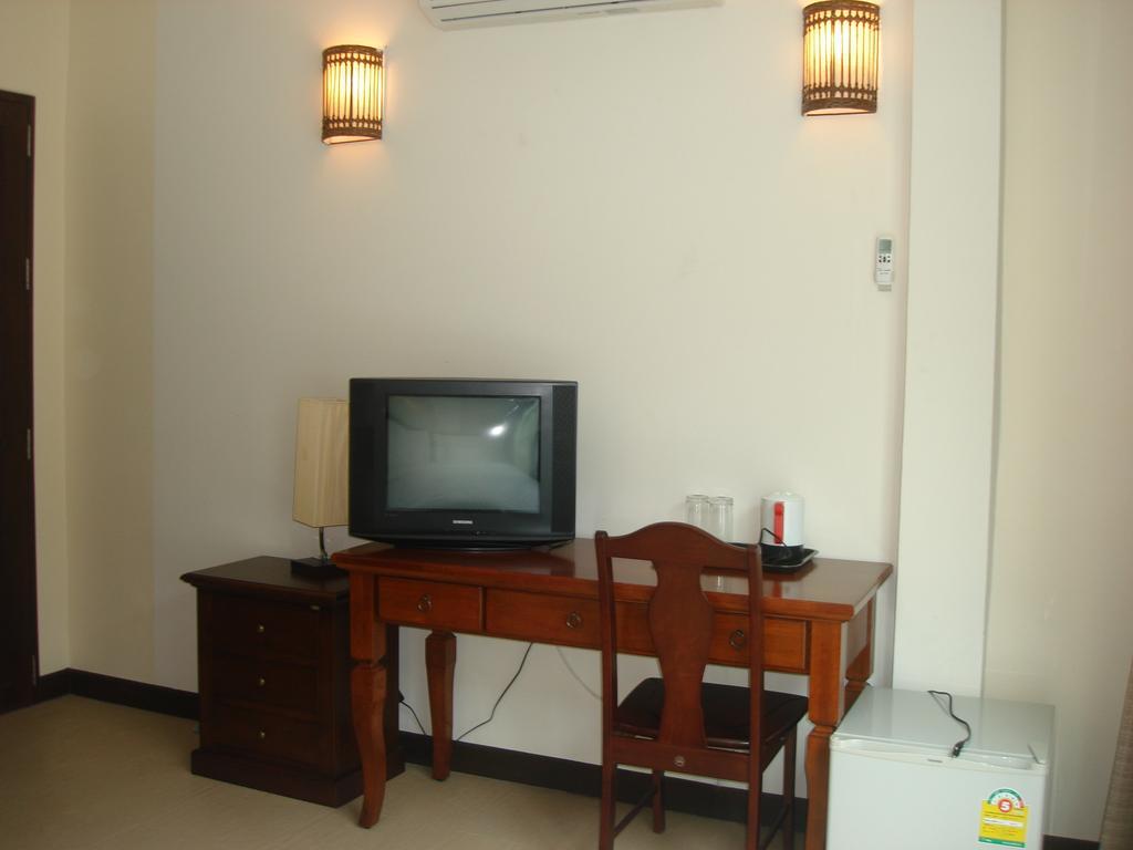 Tropicoza Vandrarhem Patong Rum bild